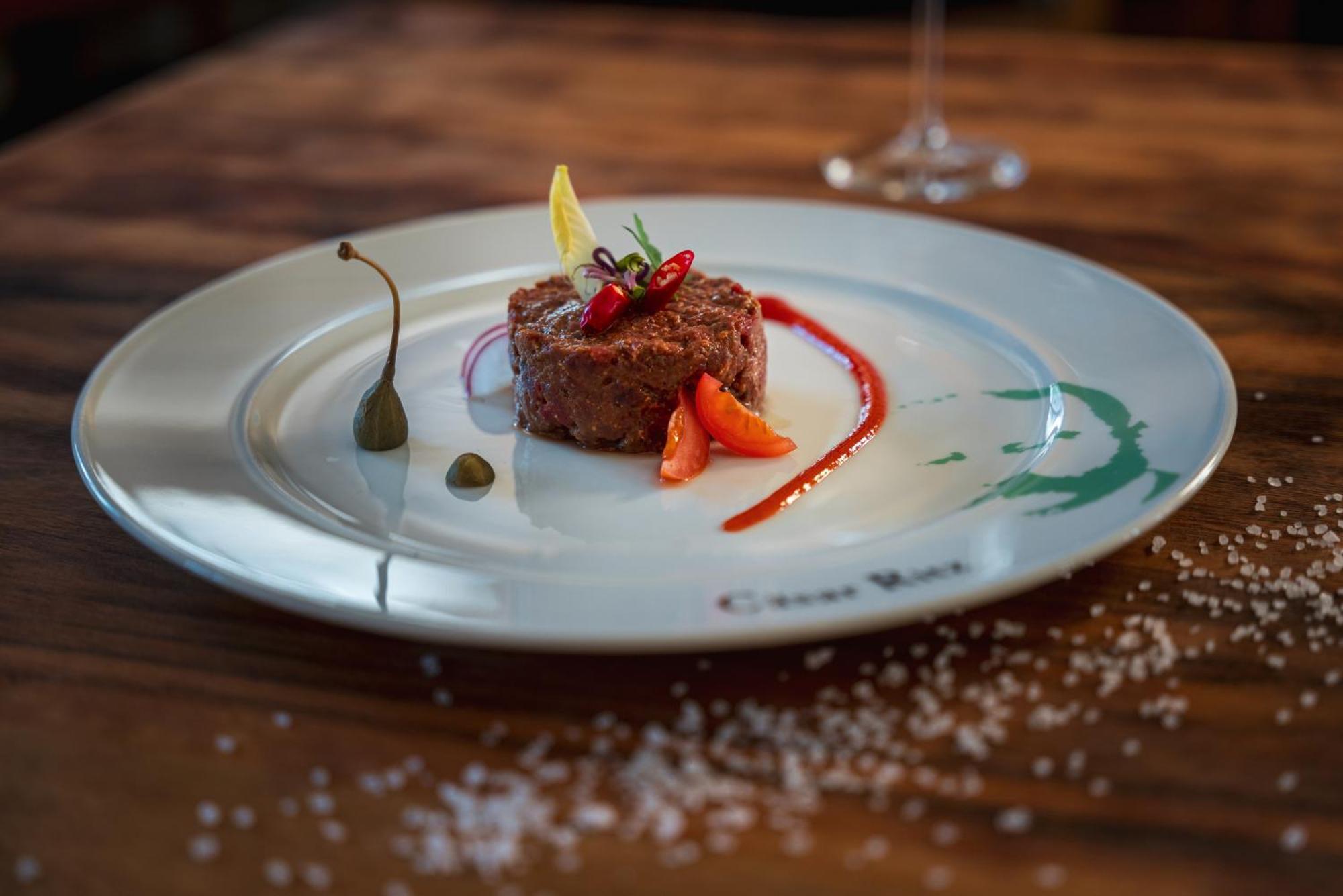 Kulinarik & Geniesser Hotel Strauss เฟียช ภายนอก รูปภาพ